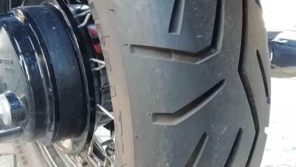 Honda Shadow 750 ABS (2012)  (4)