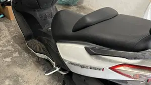 Sym Joymax 300 i (2012 - 16)  (2)
