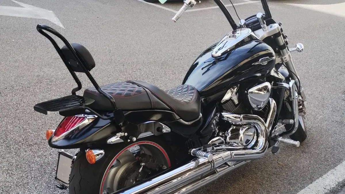 Suzuki Intruder M 1800 R (2009 - 14)  (7)