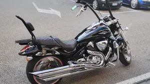 Suzuki Intruder M 1800 R (2009 - 14)  (8)