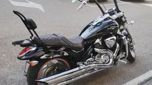 Suzuki Intruder M 1800 R (2009 - 14)  (10)