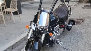 Suzuki Intruder M 1800 R (2009 - 14)  (11)