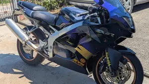 Kawasaki Ninja 600 ZX-6R (1998 - 99)  (2)
