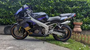 Kawasaki Ninja 600 ZX-6R (1998 - 99)  (3)