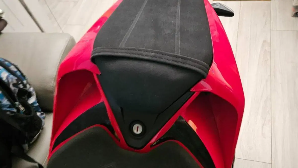 Ducati Panigale V2 S (2025 - 26)  (3)