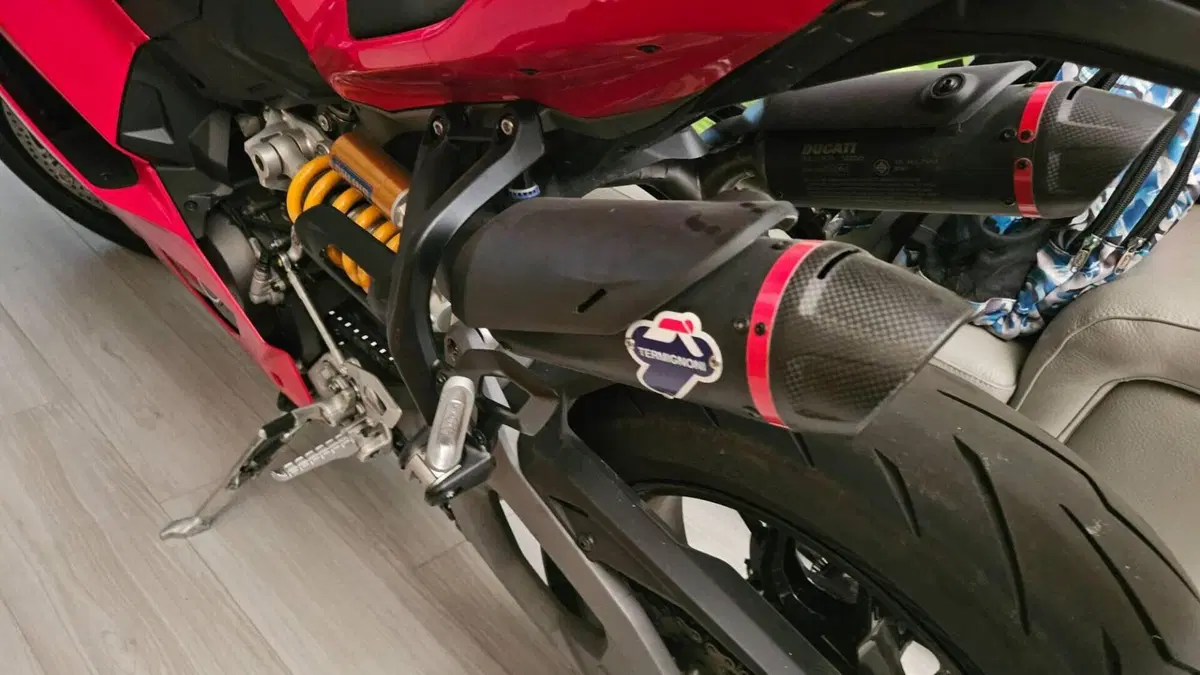 Ducati Panigale V2 S (2025 - 26)  (5)
