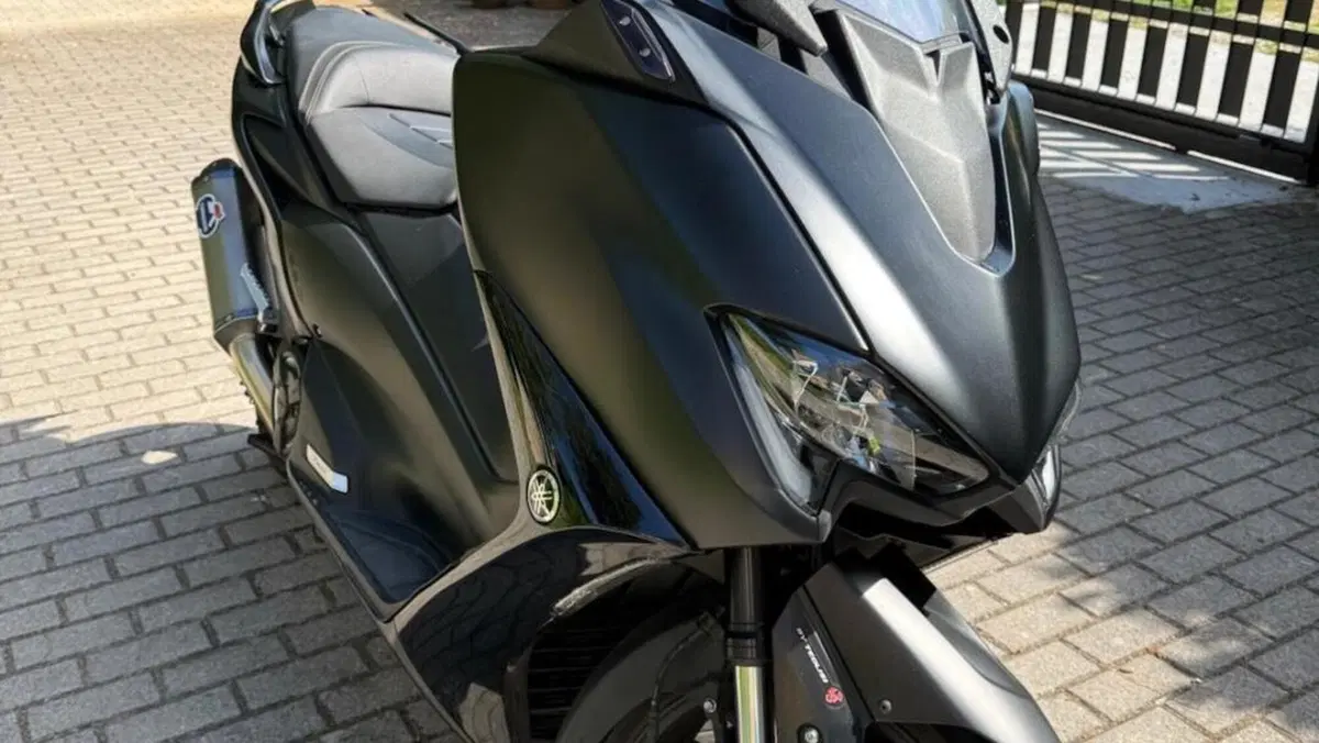 Yamaha T-Max 560 (2020 - 21)  (4)