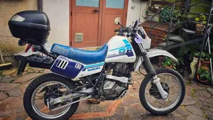 Suzuki DR 600 R (1985 - 87)  (2)