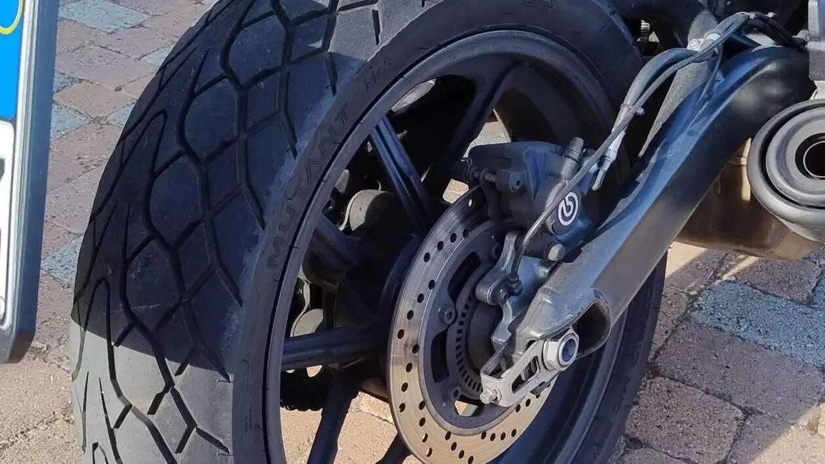 Ducati Scrambler 400 Sixty 2 (2016 - 21)  (7)