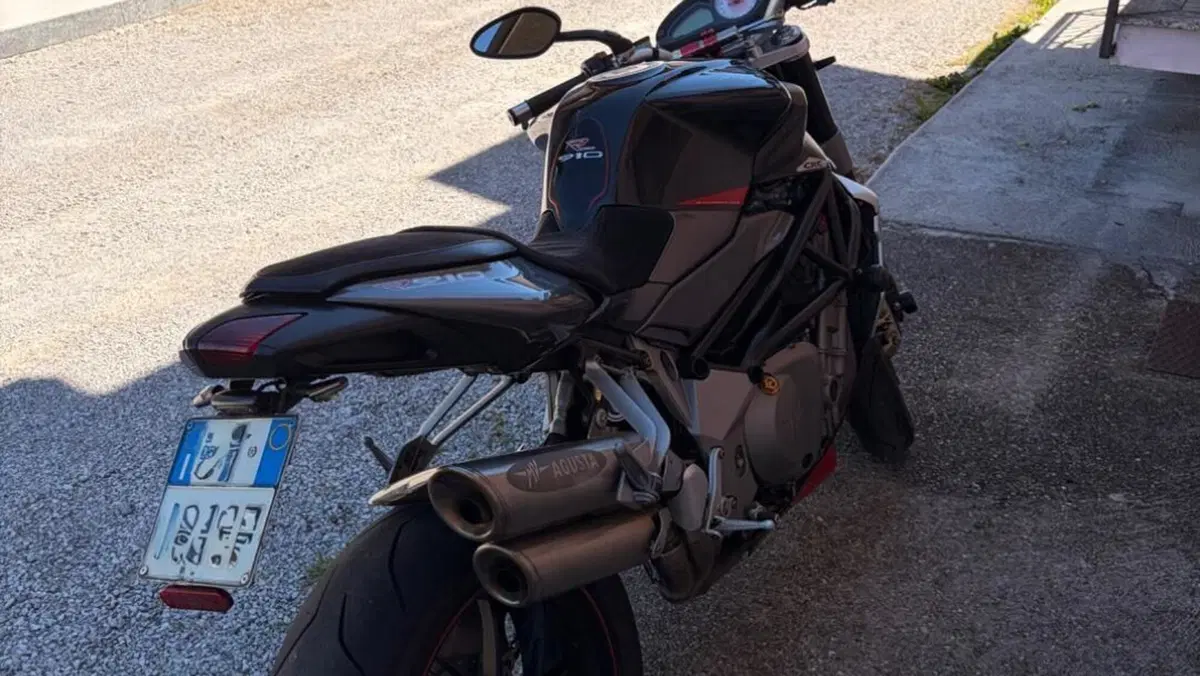 MV Agusta Brutale 910 R (2006 - 11)  (2)
