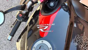 MV Agusta Brutale 910 R (2006 - 11)  (4)