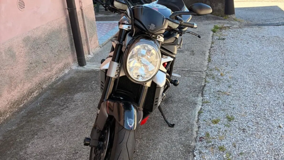 MV Agusta Brutale 910 R (2006 - 11)  (7)