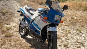 Suzuki   (5)
