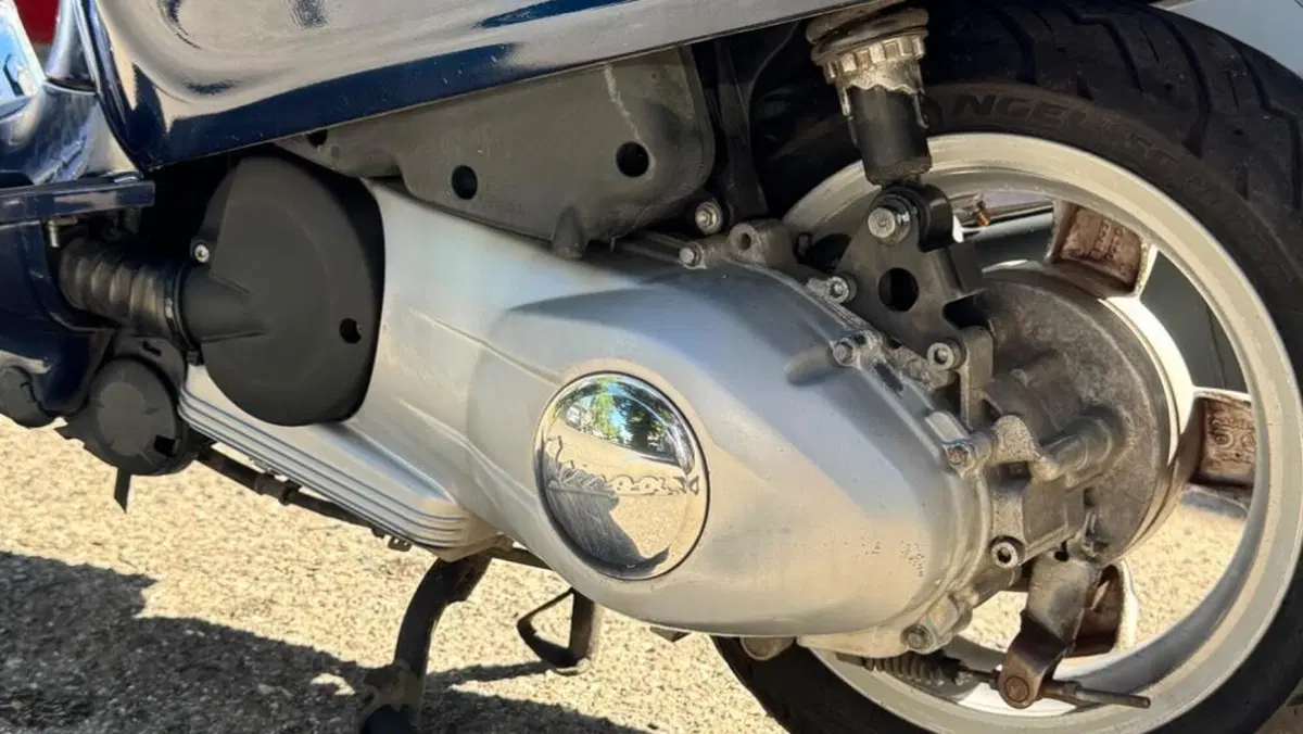 Vespa Primavera 150 3V ie (2014 - 16)  (6)