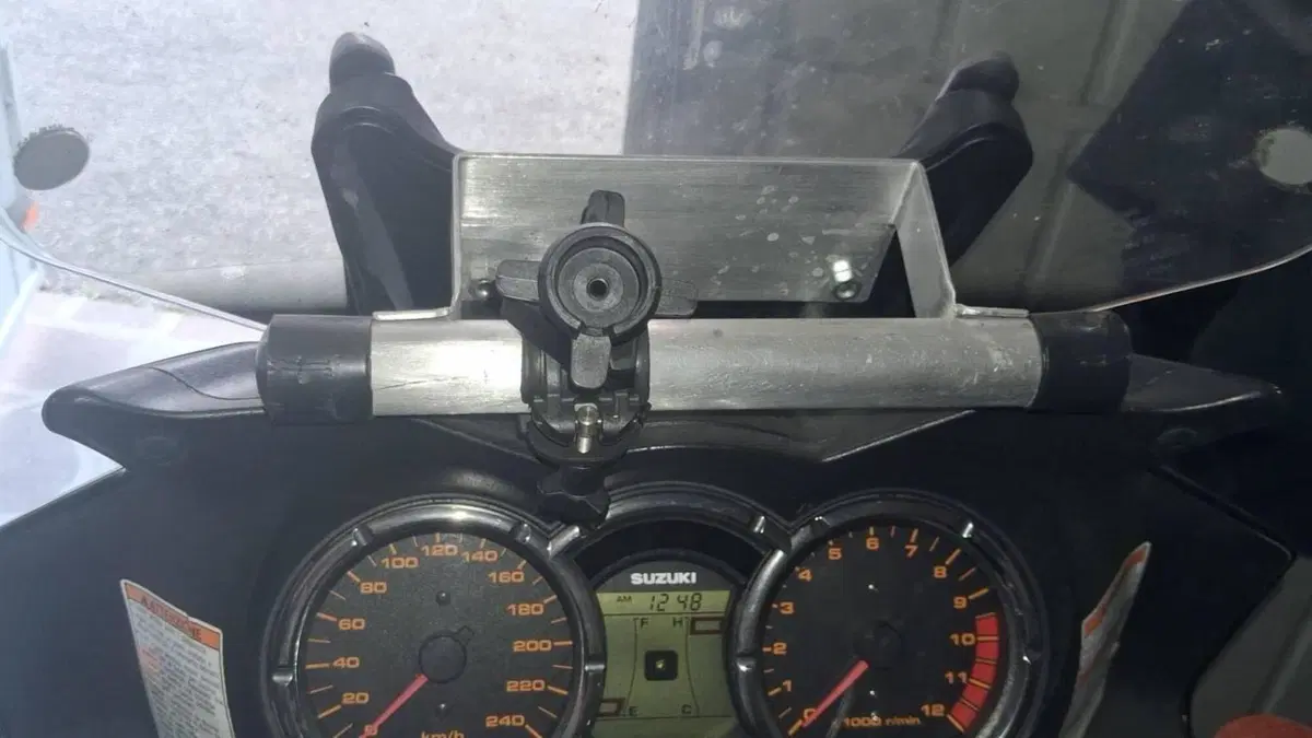 Suzuki V-Strom 1000 (2002 - 06)  (11)