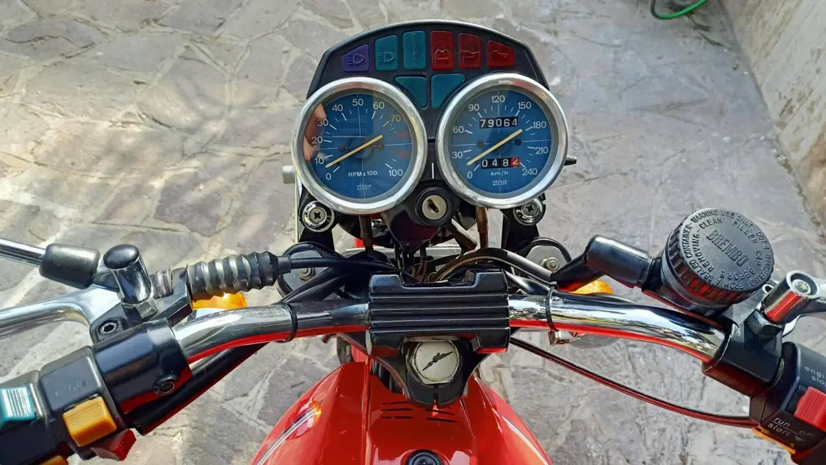 Moto Guzzi   (4)