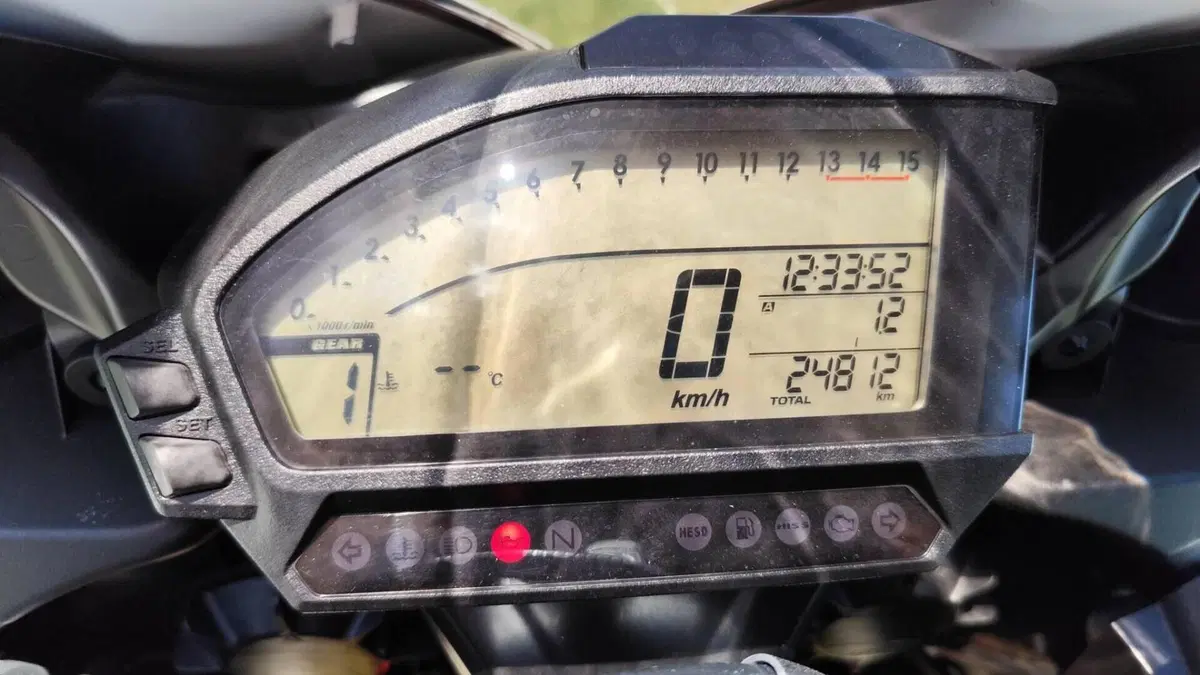 Honda CBR 1000 RR Fireblade (2012 - 16)  (6)