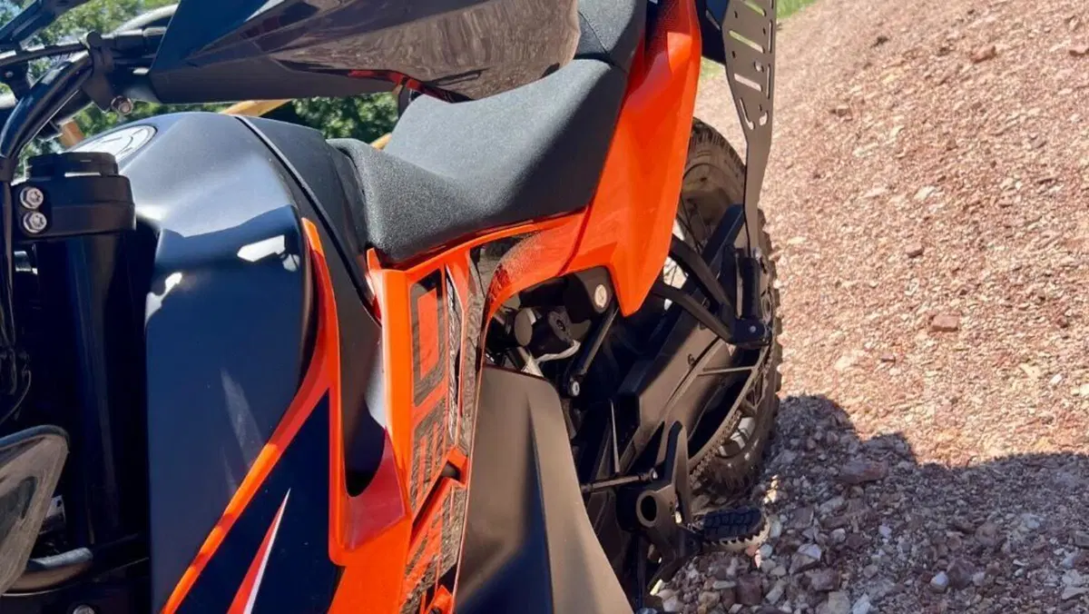 KTM 890 Adventure (2021)  (7)