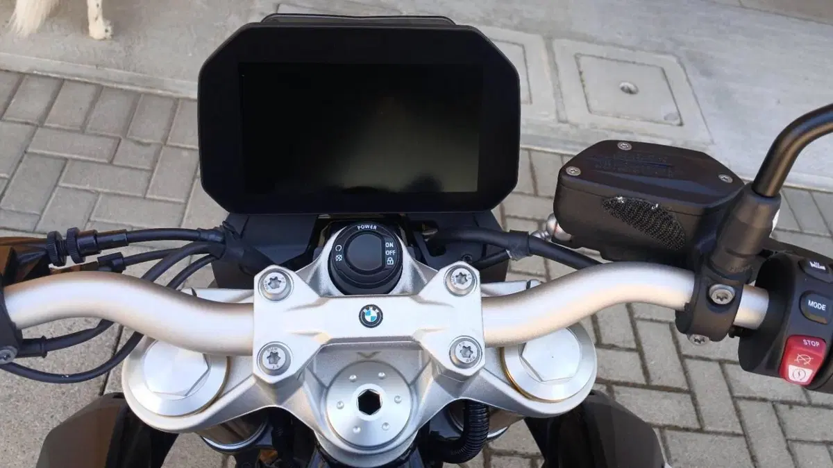 Bmw F 900 R (2021 - 24)  (7)