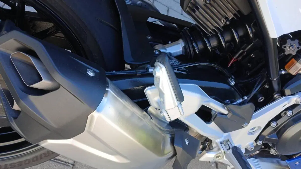 Bmw F 900 R (2021 - 24)  (13)