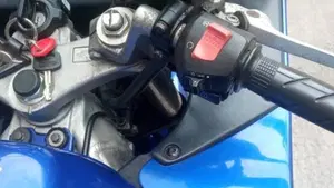 Honda VFR 800 (1998 - 01)  (12)