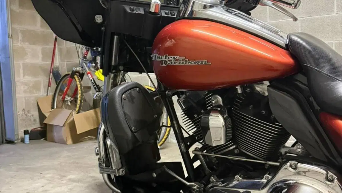 Harley-Davidson 1690 Street Glide (2011 - 13) - FLHX  (8)