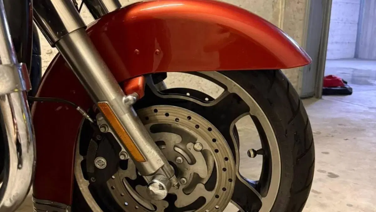 Harley-Davidson 1690 Street Glide (2011 - 13) - FLHX  (13)
