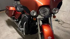 Harley-Davidson 1690 Street Glide (2011 - 13) - FLHX  (18)