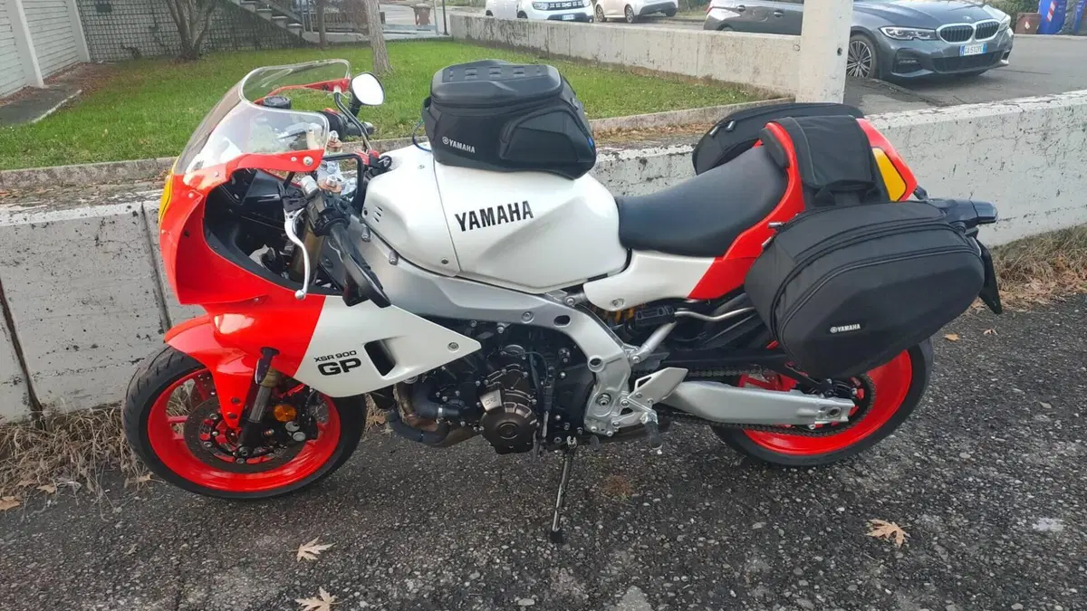 Yamaha XSR 900 GP (2024 - 26)  (2)