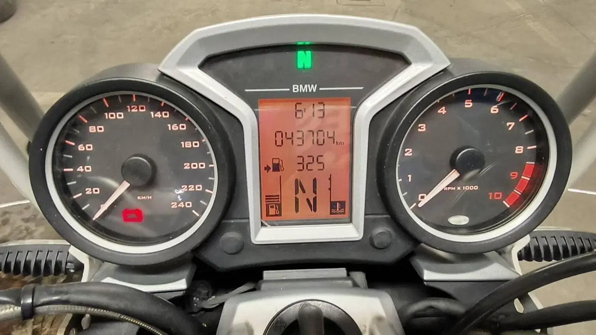 Bmw R 1200 R (2011 - 14)  (2)