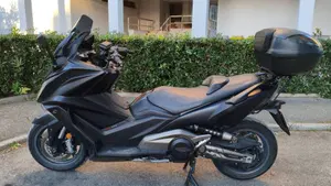Kymco AK 550 (2017 - 19)  (2)