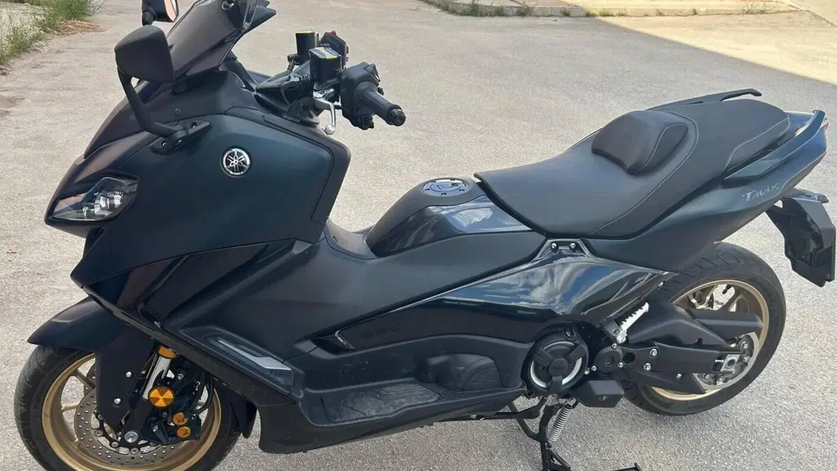 Yamaha T-Max 560 Tech Max (2022 - 24)  (3)
