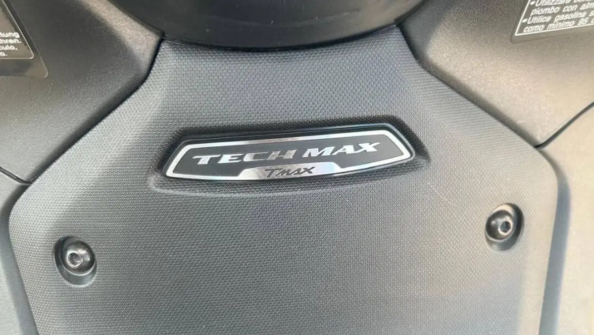 Yamaha T-Max 560 Tech Max (2022 - 24)  (6)