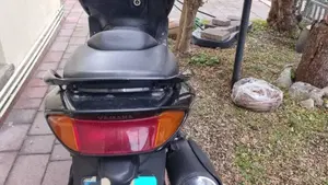 Yamaha T-Max 500 (2004 - 07)  (7)