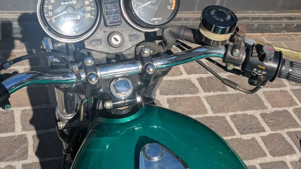Kawasaki   (2)