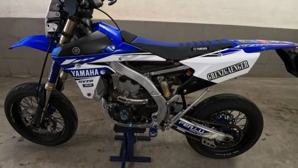 Yamaha YZ 450 F (2021)  (3)