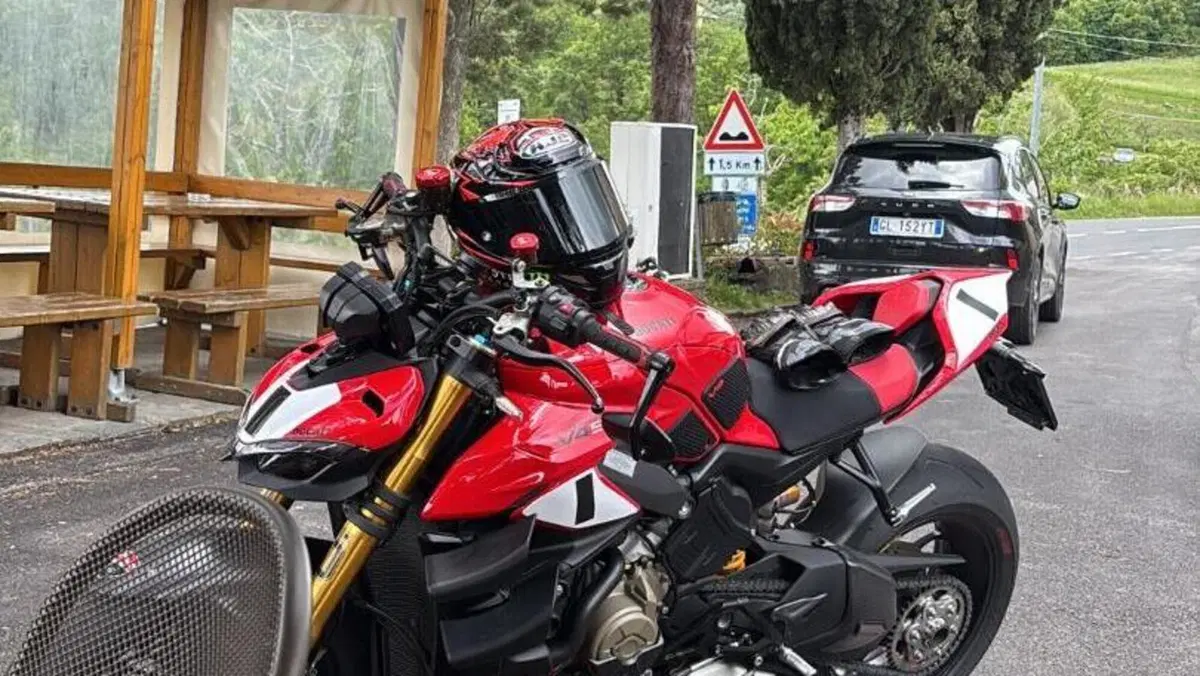 Ducati Streetfighter V4 S (2023 - 24)  (4)