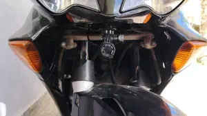 Honda VFR 800 (2002 - 05)  (4)
