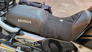 Honda Africa Twin XRV 750 (1996 - 02)  (5)