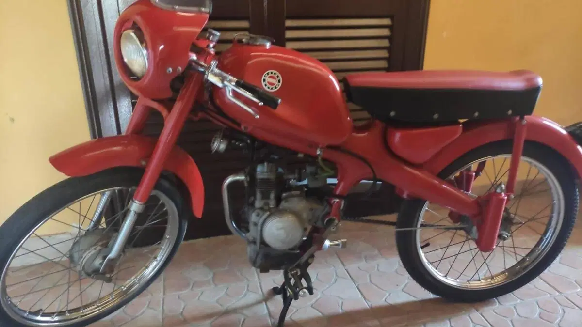 Motom   (2)