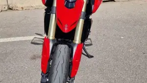 Ducati Hypermotard V2 (2026)  (3)