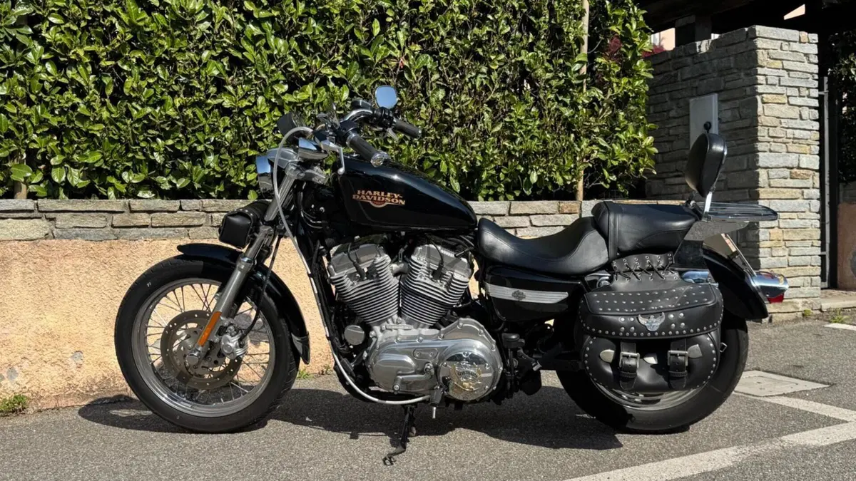 Harley-Davidson 883 Low (2008 - 12) - XL 883L 