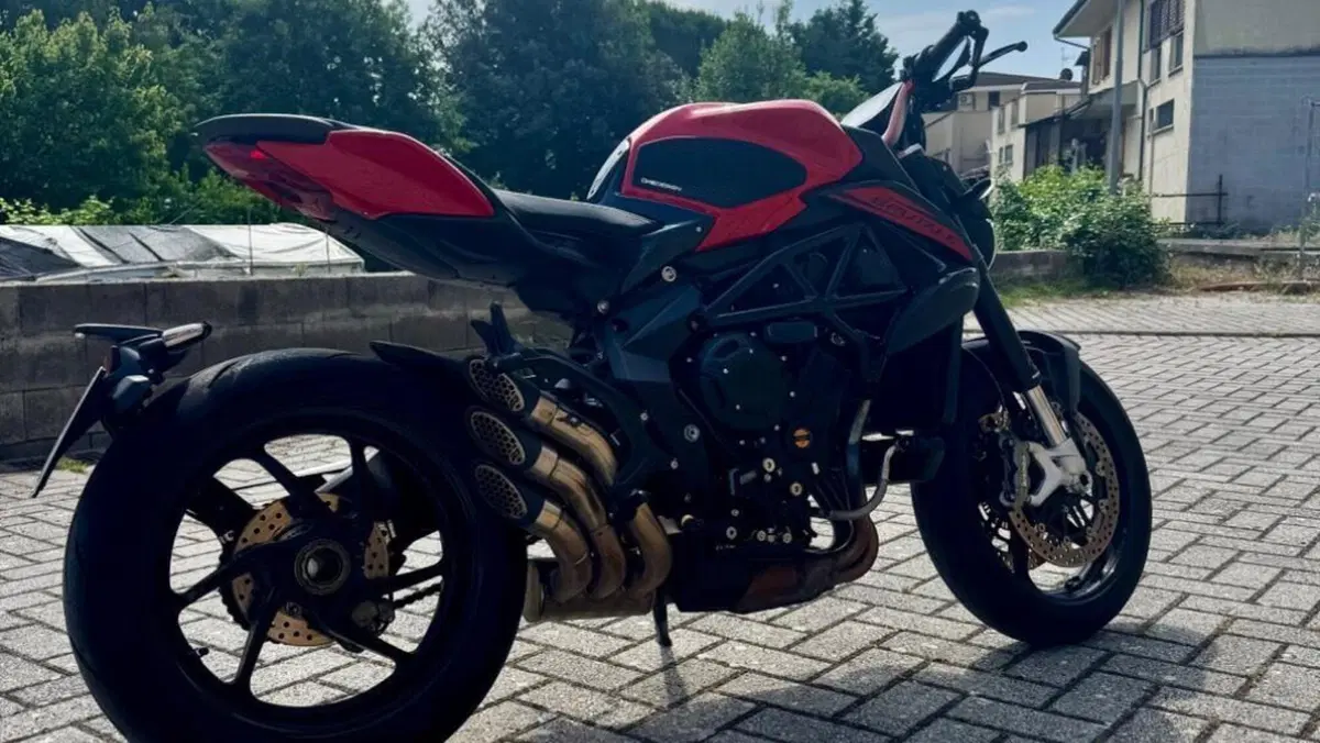 MV Agusta Brutale 800 Rosso (2021 - 23) 