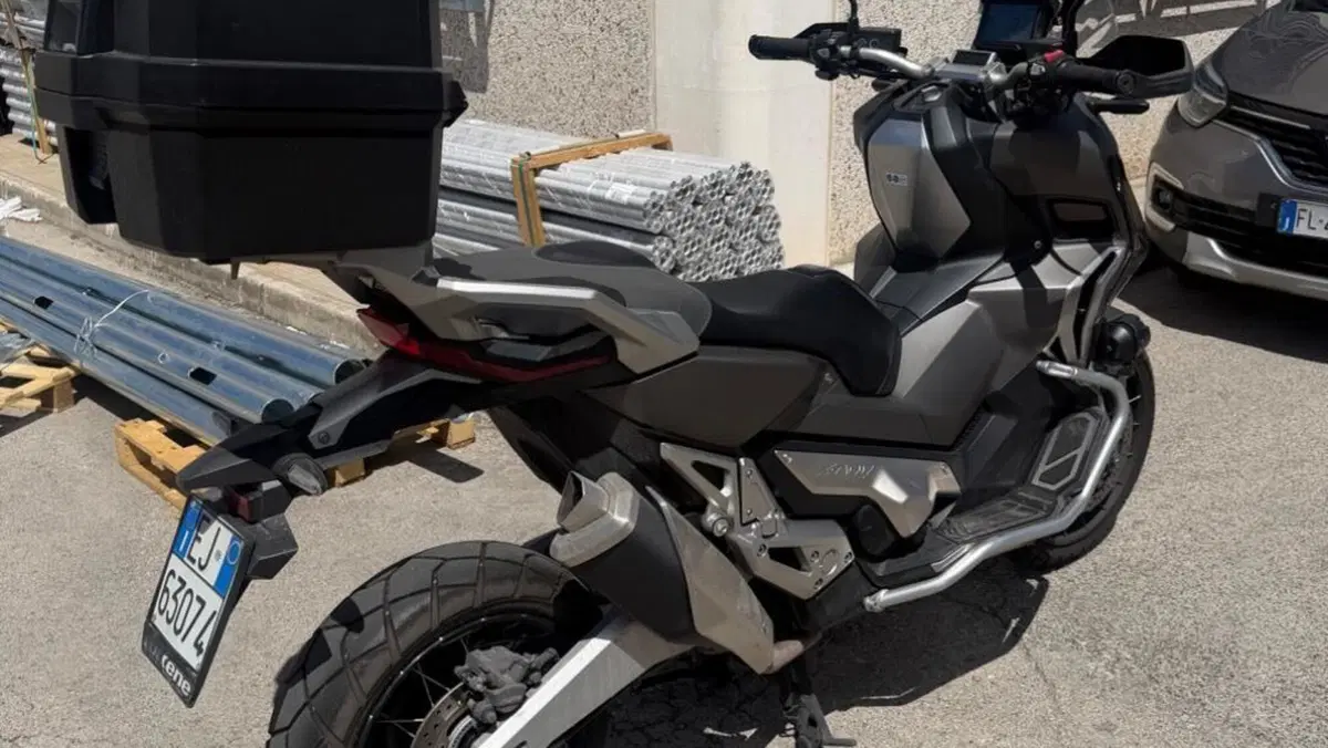 Honda X-ADV 750 (2017)  (4)