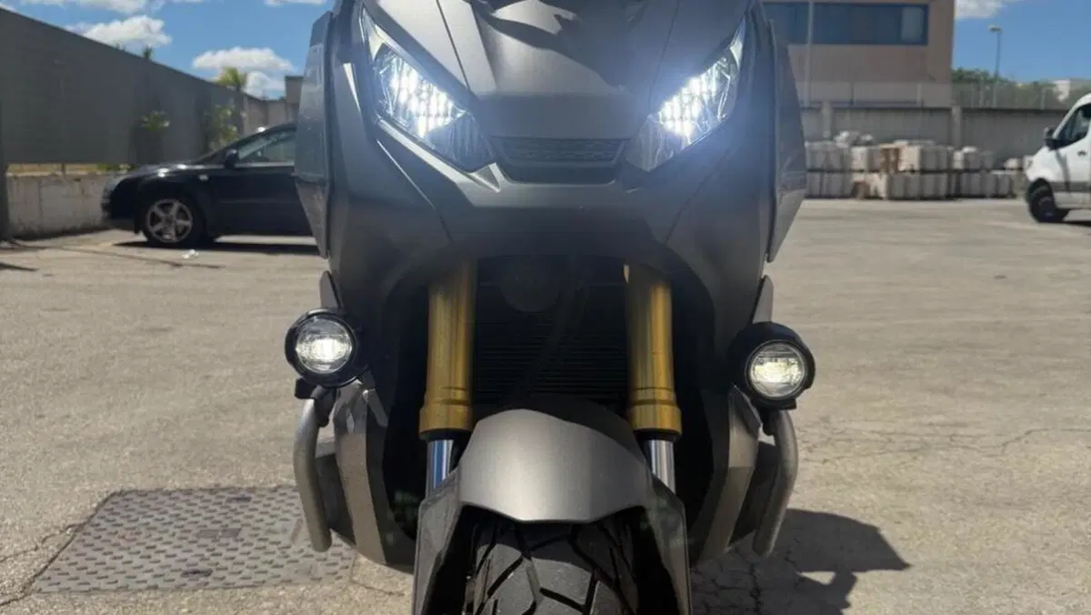 Honda X-ADV 750 (2017)  (6)