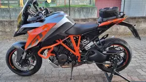 KTM 1290 Super Duke GT ABS (2016 - 18)  (2)