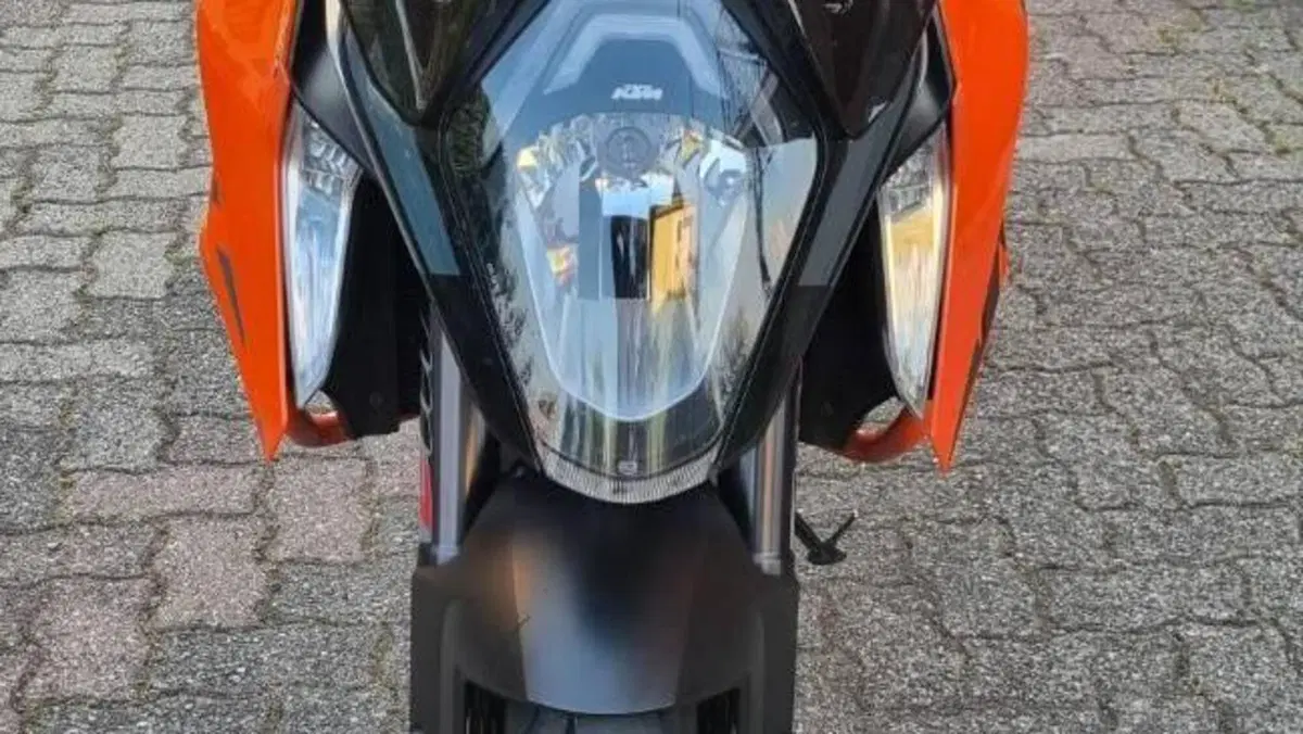 KTM 1290 Super Duke GT ABS (2016 - 18)  (5)