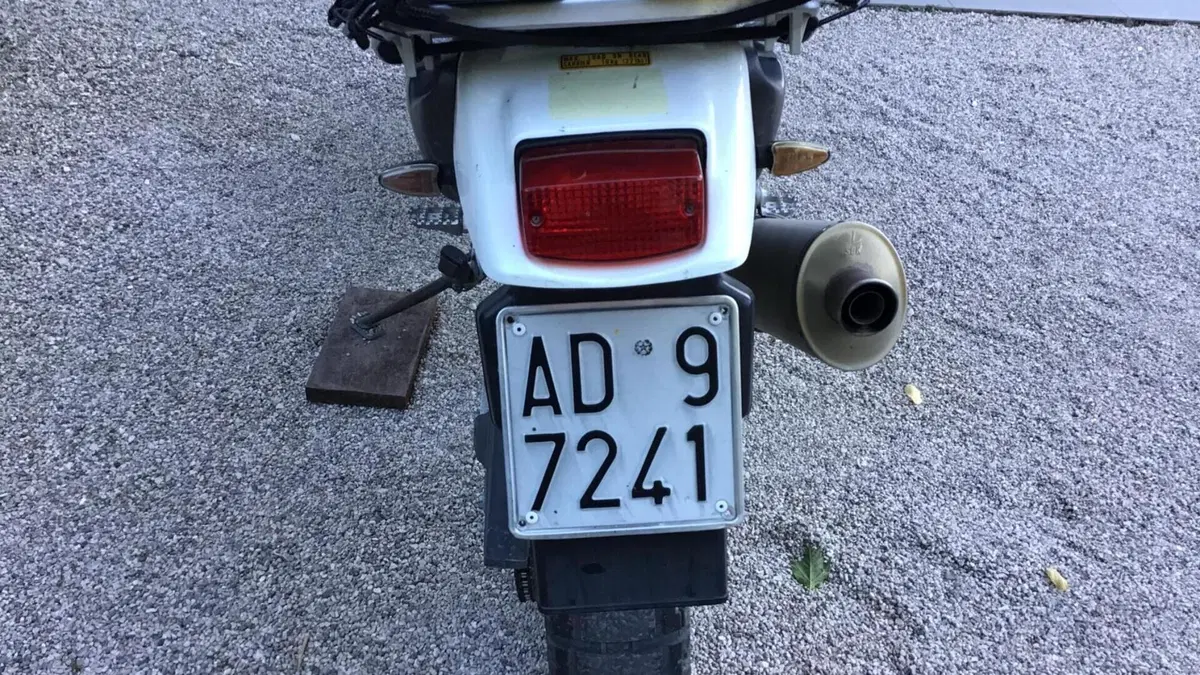 Honda Africa Twin XRV 750 (1996 - 02)  (3)