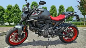 Ducati Monster 937 + (2021 - 25)  (2)