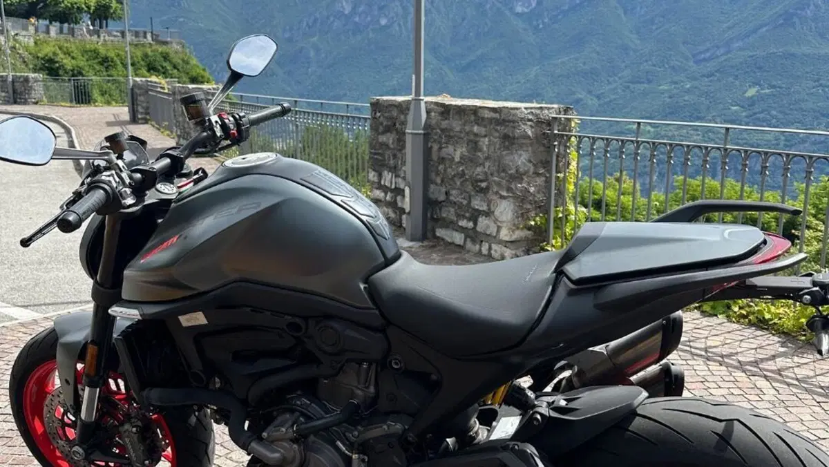 Ducati Monster 937 + (2021 - 25)  (11)